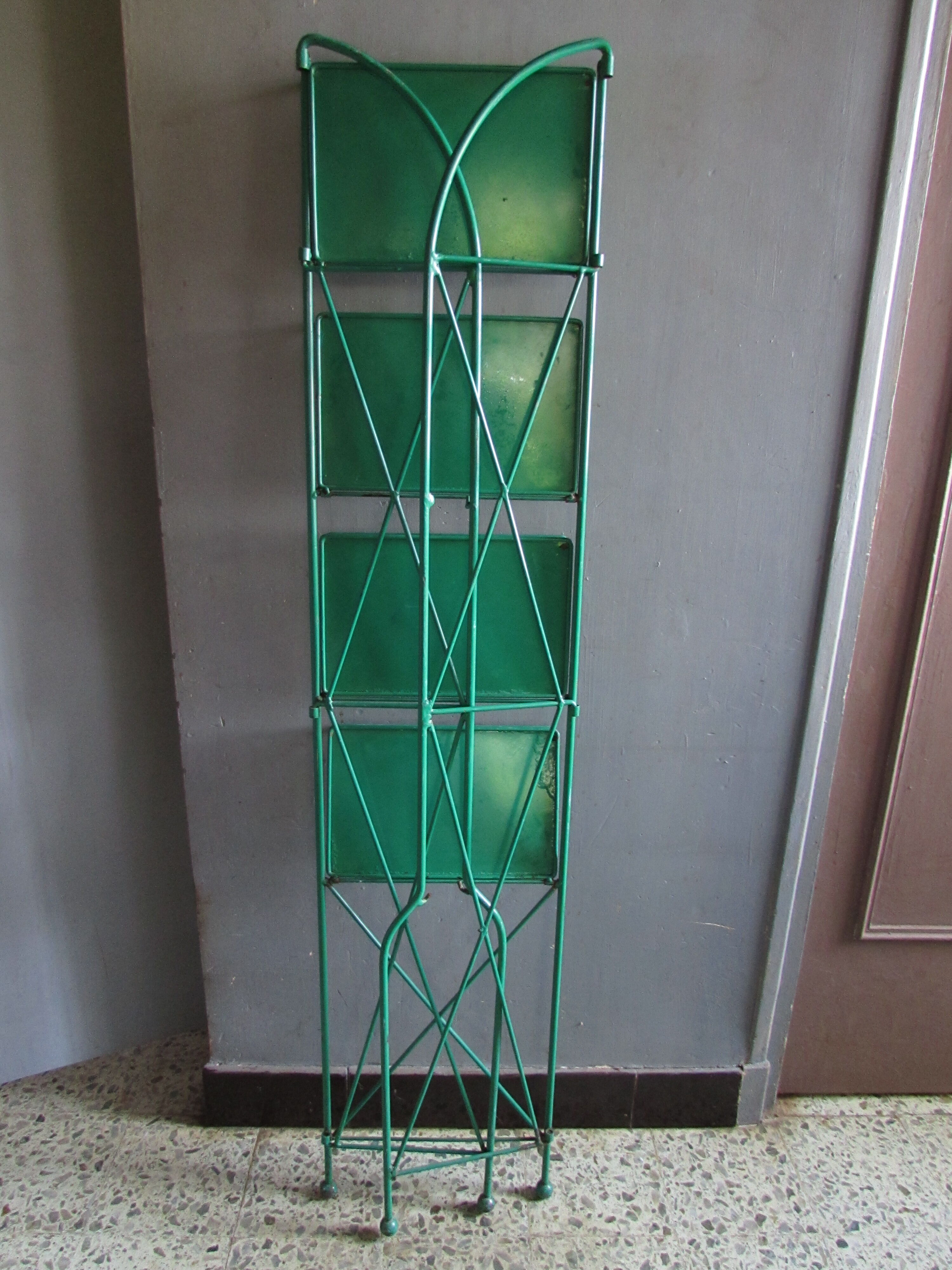 50's Eiffel Tower folding bakery shelf