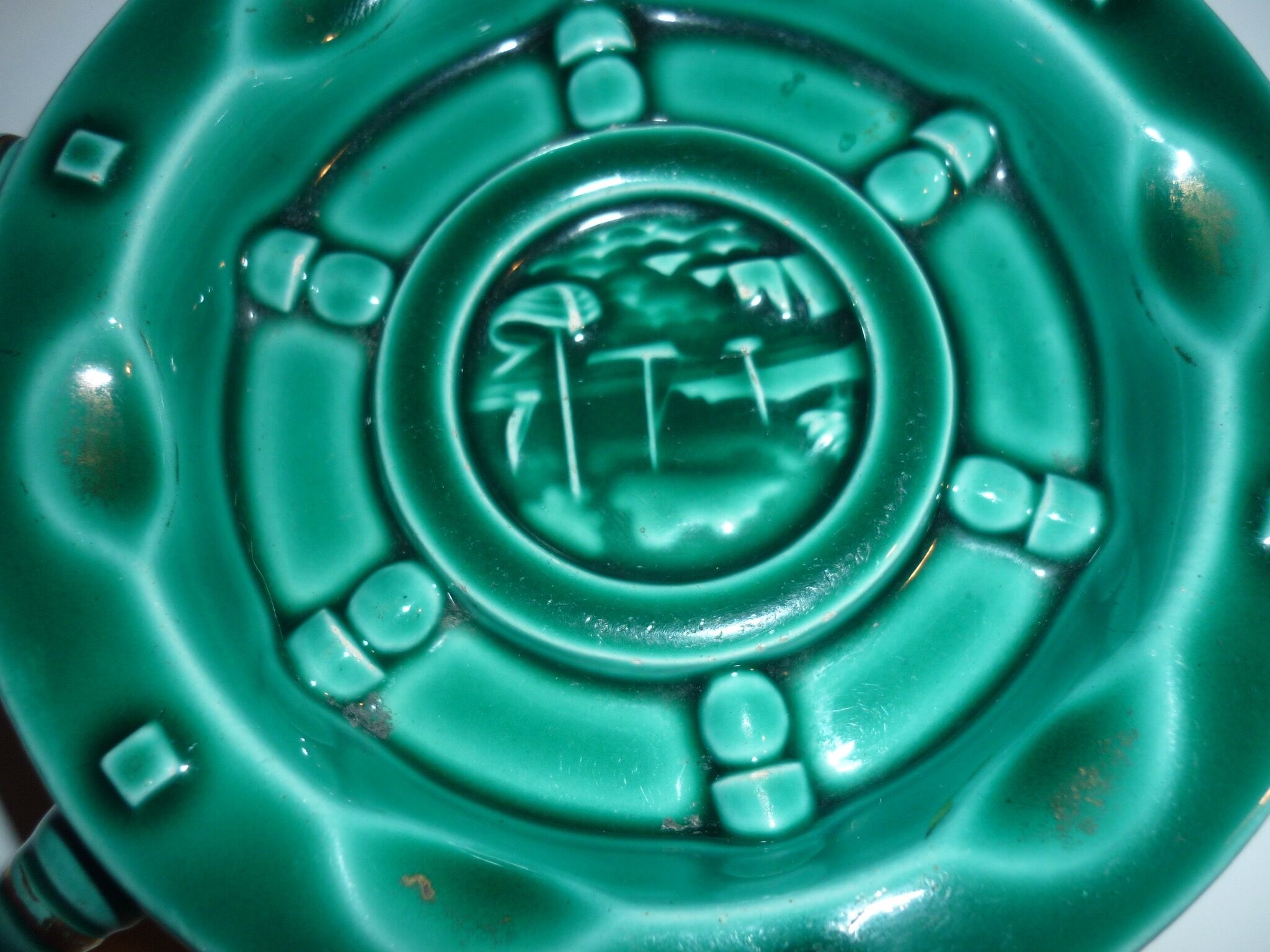 Vallauris green and gold boat wheel ashtray