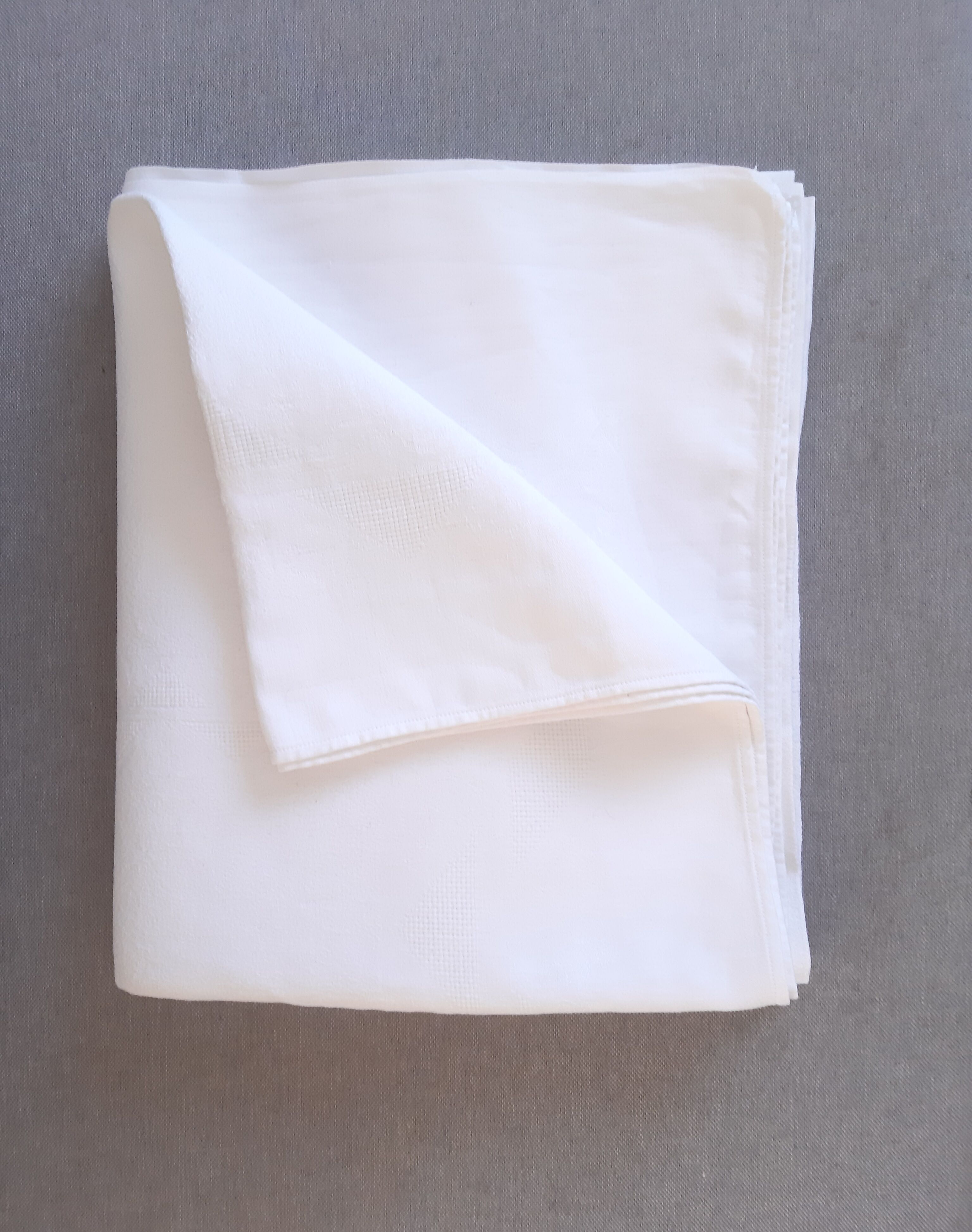 Damask tablecloth 155 x 225