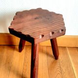 Tabouret tripode brutaliste pieds crayons