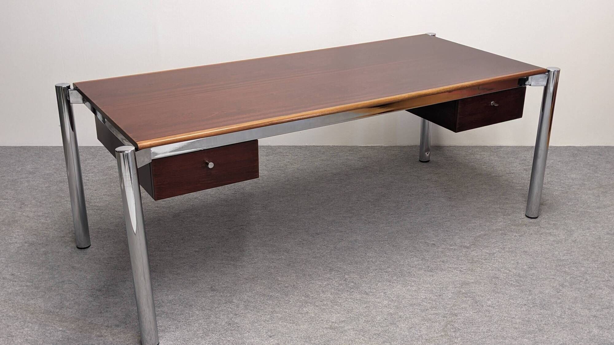 Modernist rosewood pedestal desk, Italy circa 1970