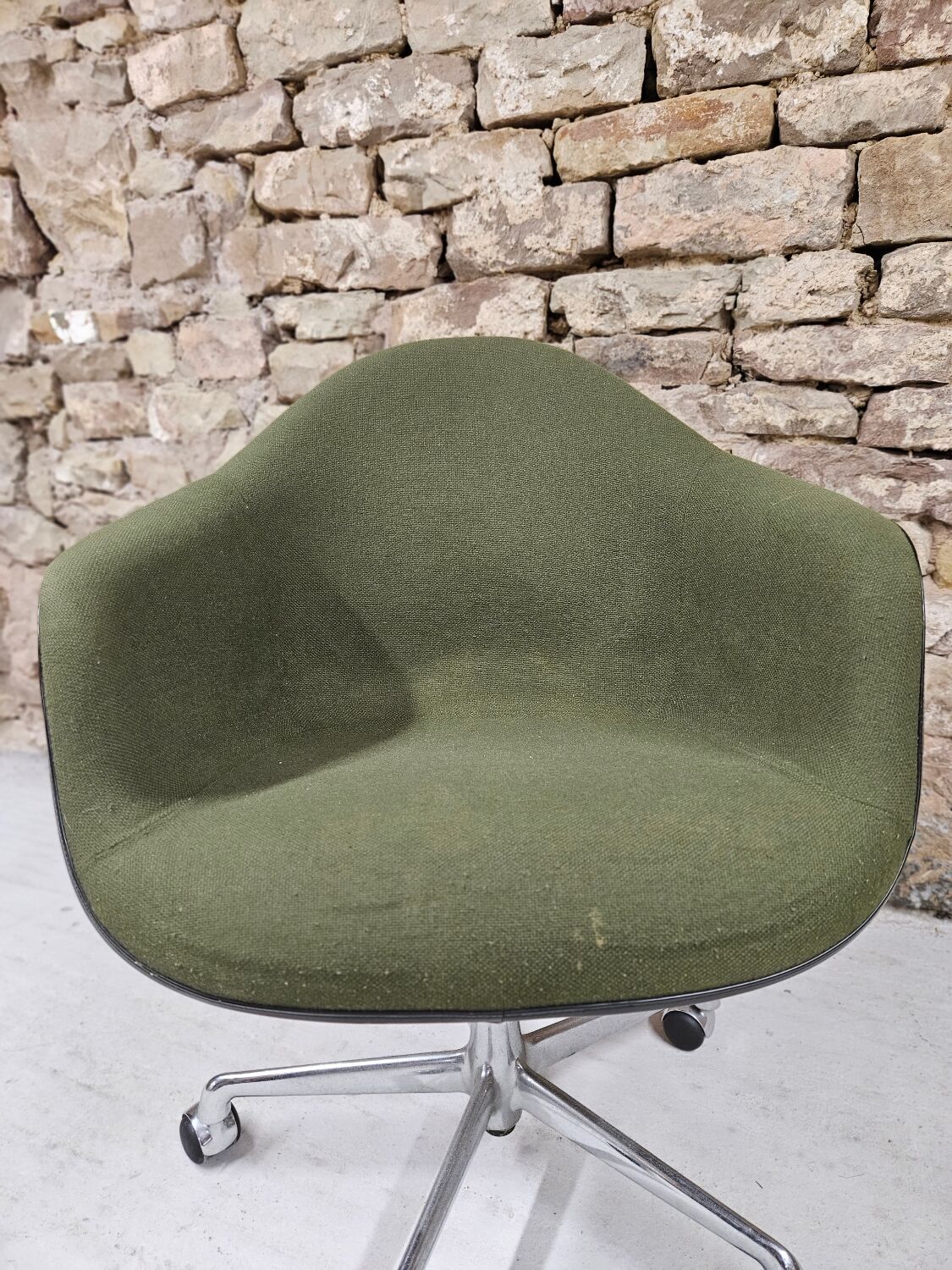 Eames fiberglass armchair Vitra