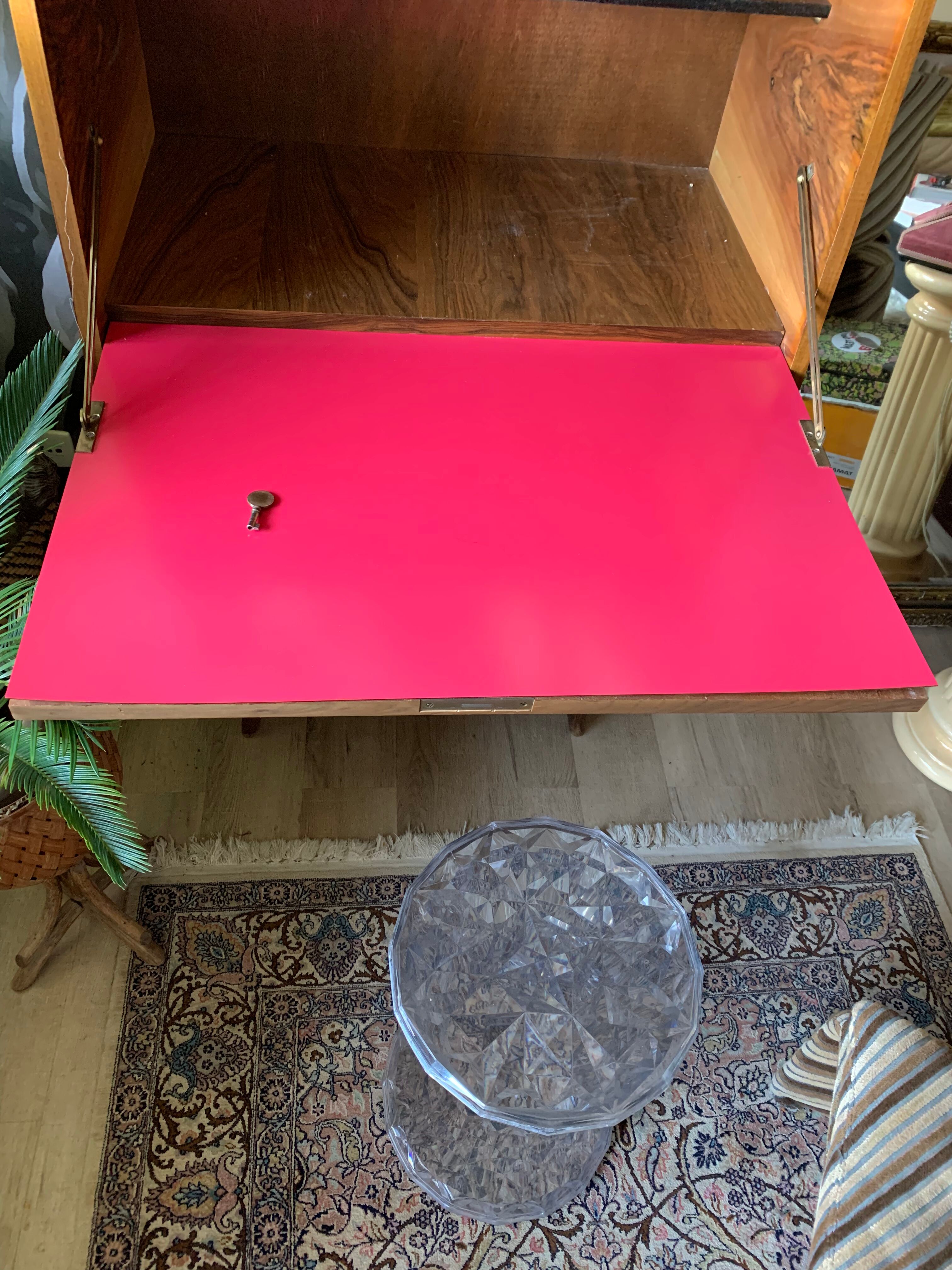 Secretary 70 feet compass