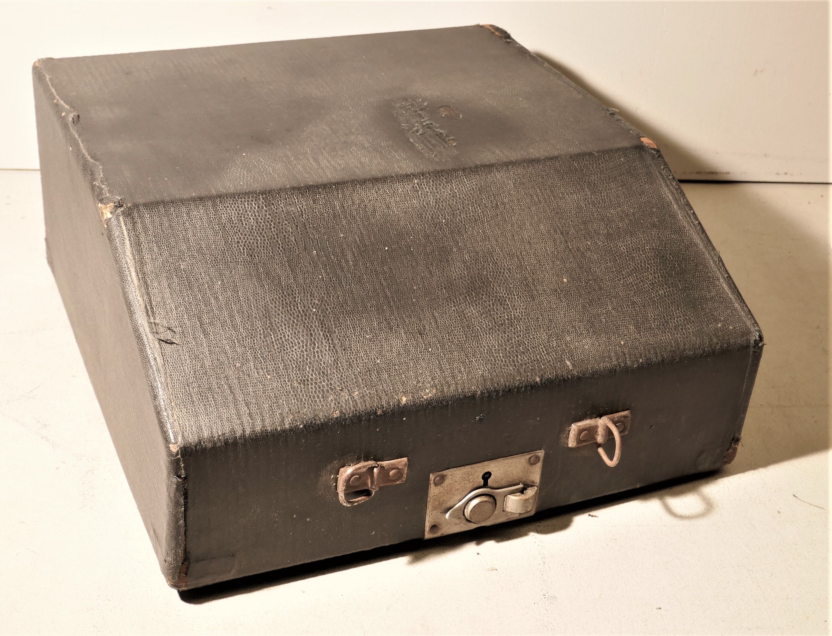Old Triumph Perfekt 30s typewriter
