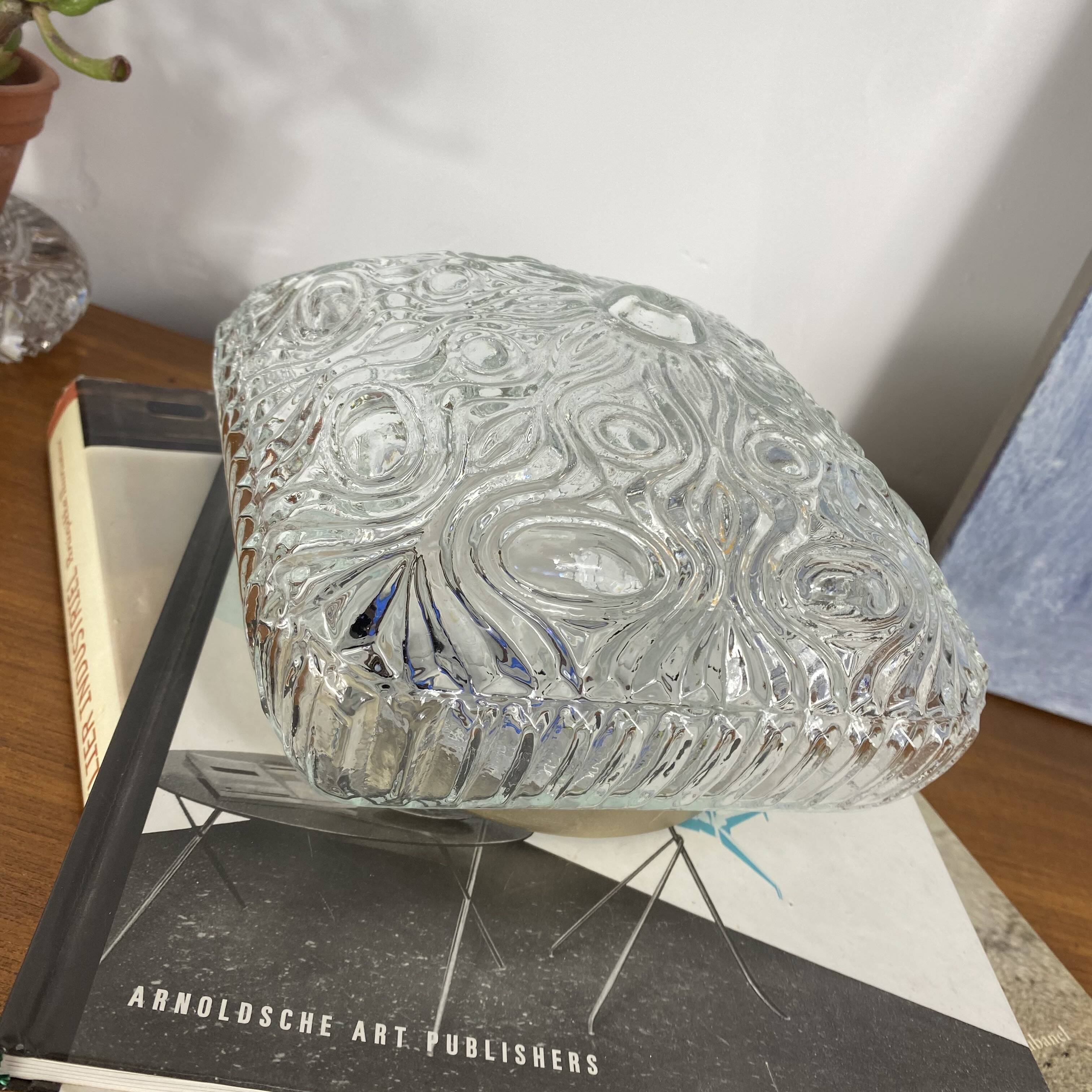 Small square wall light ceiling fixture in vintage moulded glass from the 1970s 1980s.
