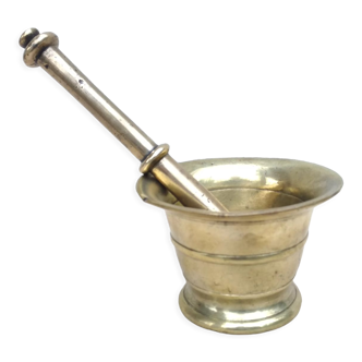 Bronze mortar and pestle