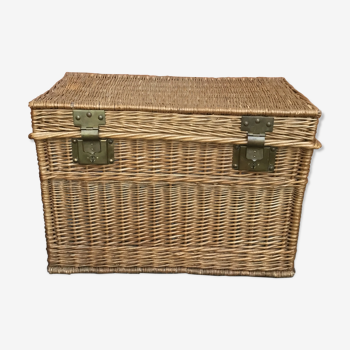 Ancient wicker trunk