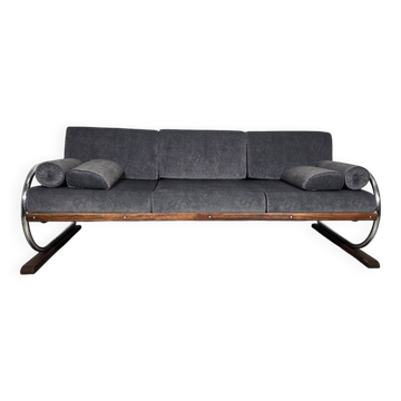 Bauhaus chrome sofa by Robert Slezak for Slezak factories, 1930s.