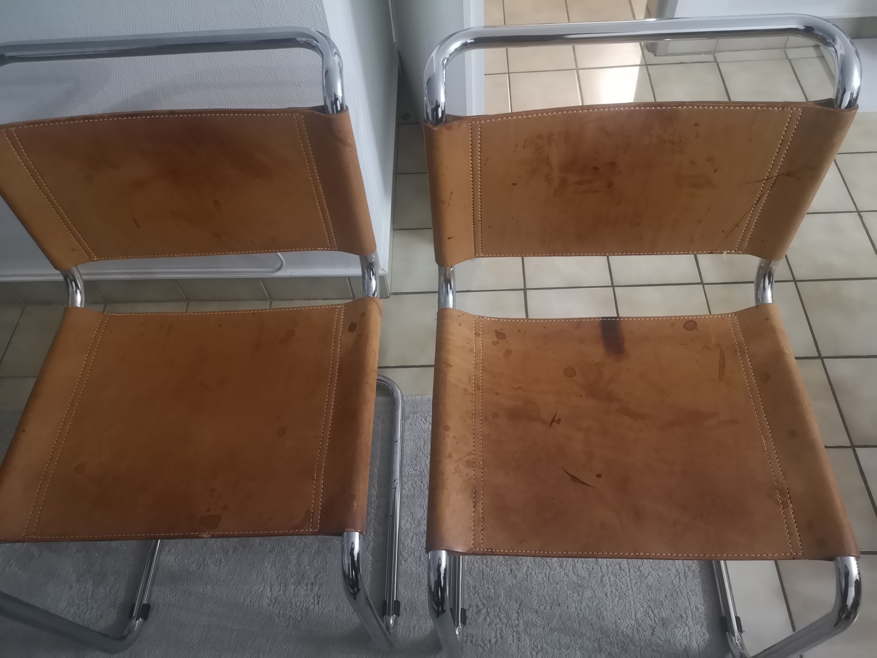 Chairs b33 leather patinated Marcel Breuer