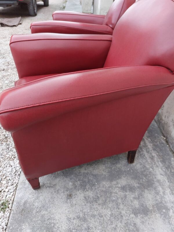 paire De fauteuils Club En Simili cuir 1950
