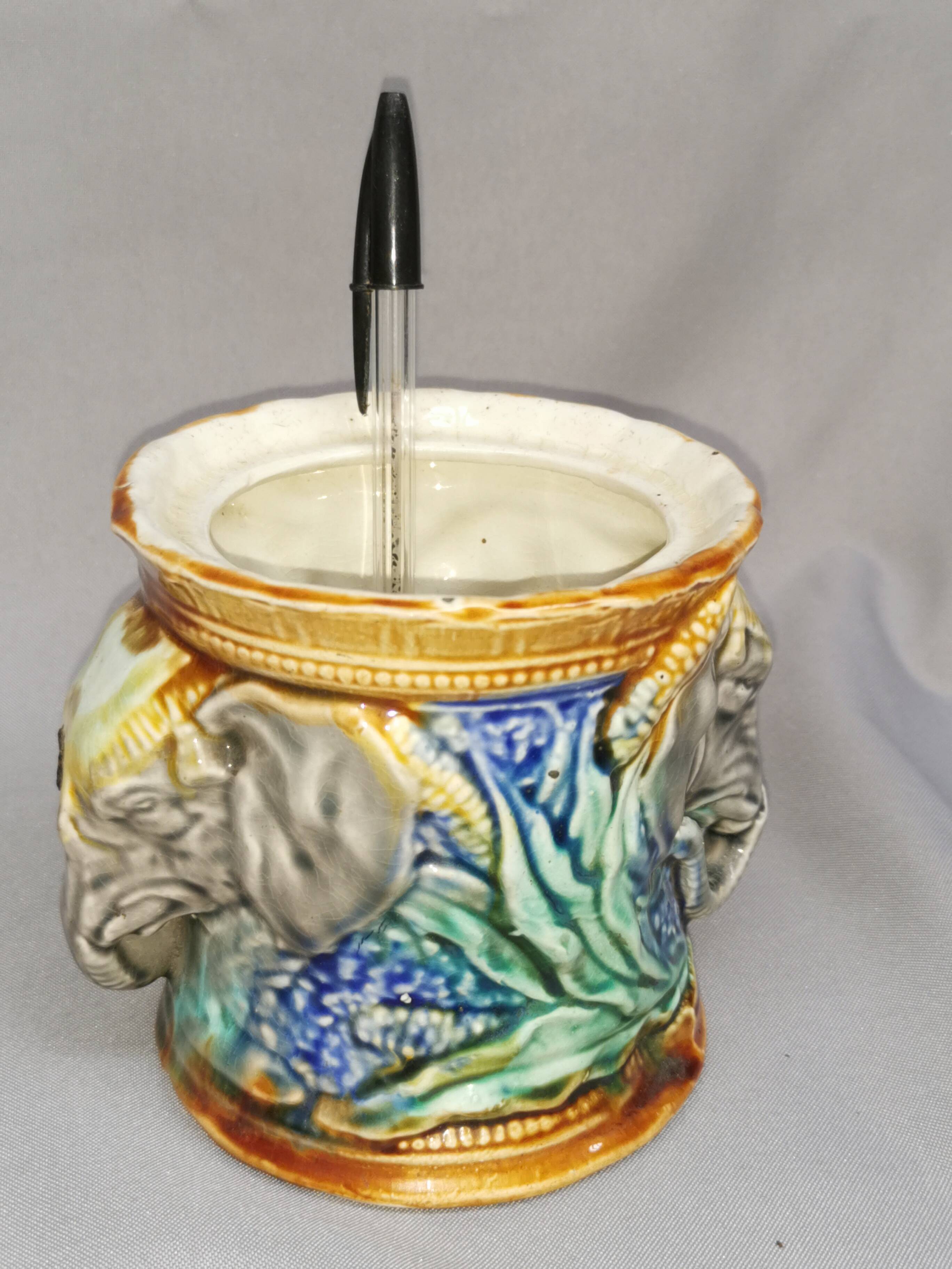Old tobacco pot / pencils, flower vase elephant onnaing earthenware slip