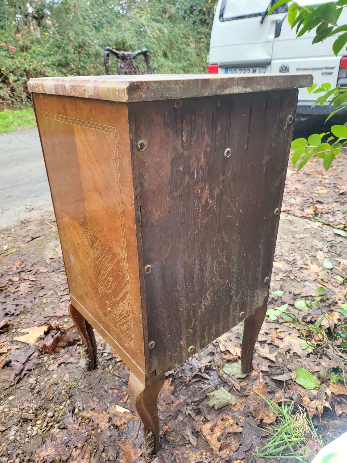Antique side table in marquetry wood with a marble top – late 11th century