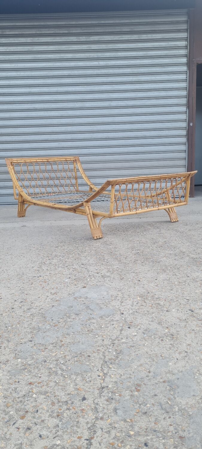 Ondaflex rattan bed 1960