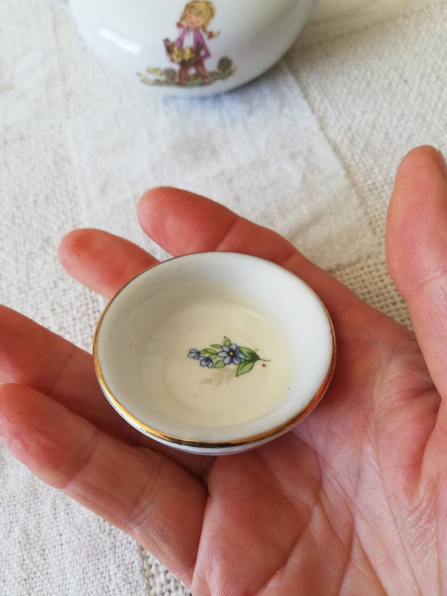 Lot dînette Vintage soupière et deux petites assiettes