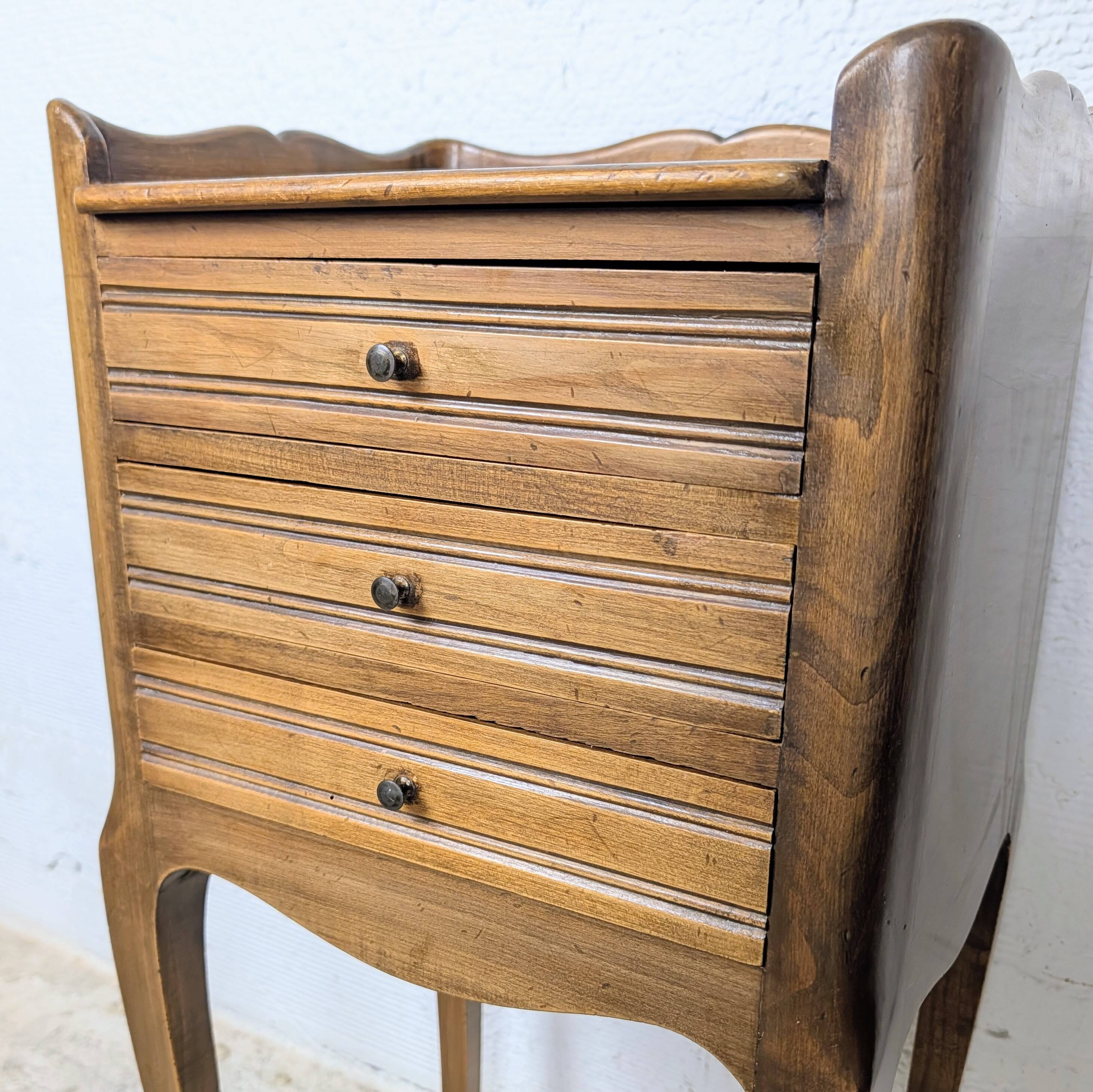 Chevet style Louis XV