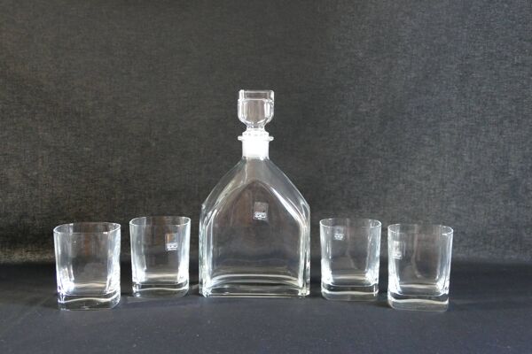 Carafe à whisky et ses quatre verres