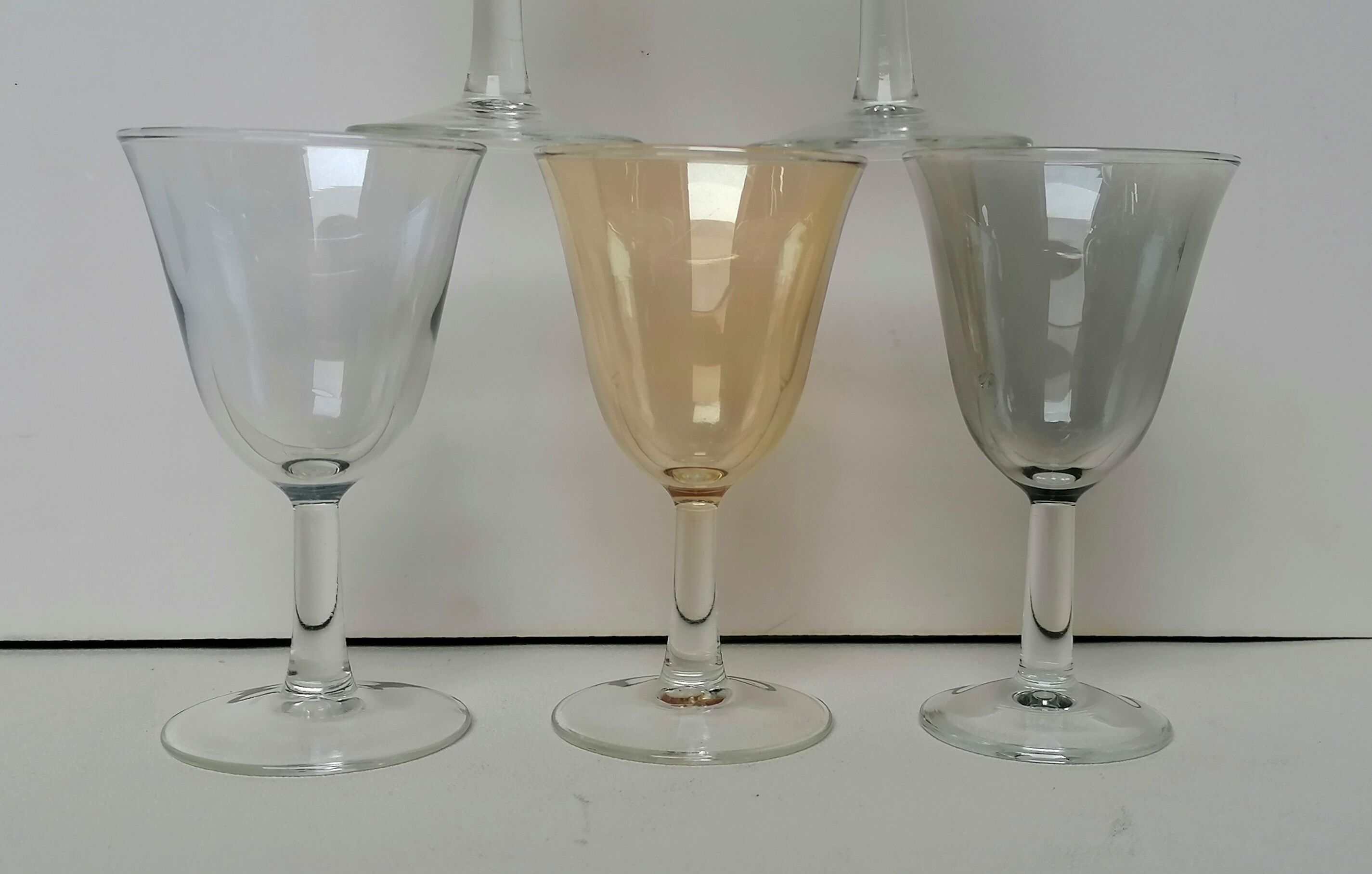 6 iridescent harlequin glasses in port