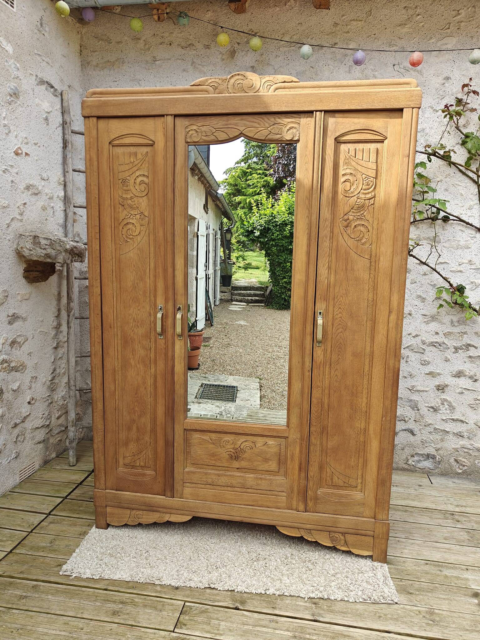 Art deco oak cabinet