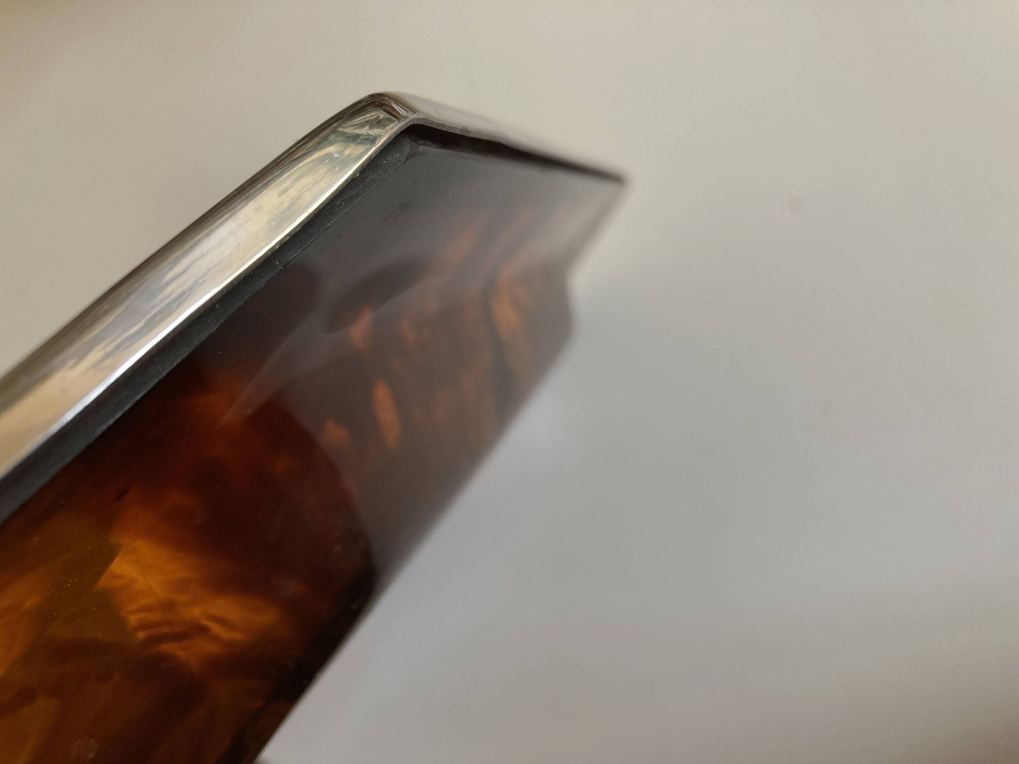 Plateau néo classique XXL en lucite écaille 1970