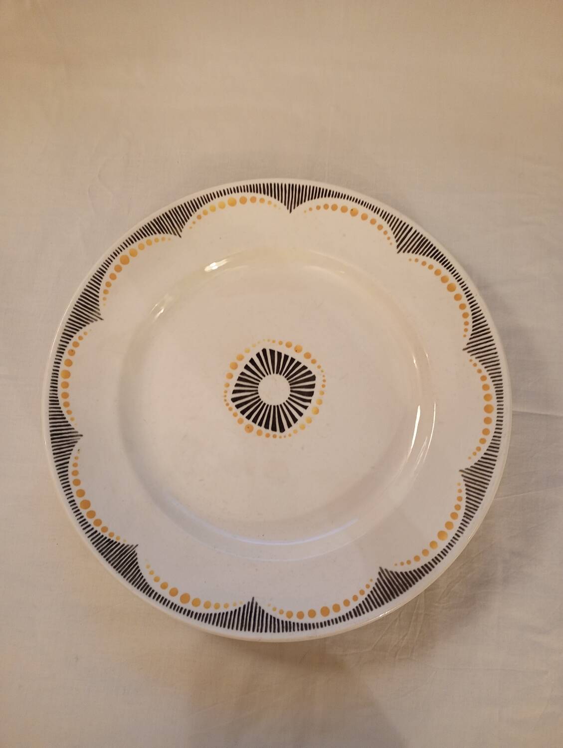 Large round dish Badonviller