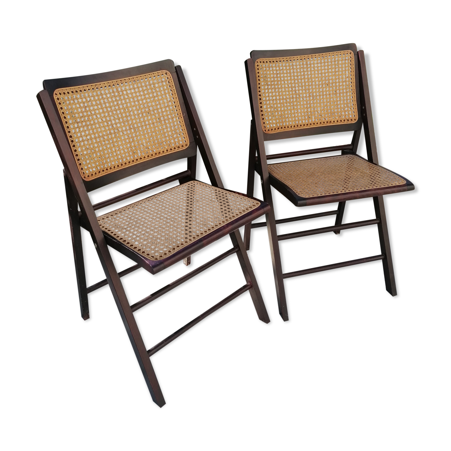 folding chairs canned