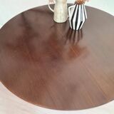 Extendable table with tulip base, round oval wooden top