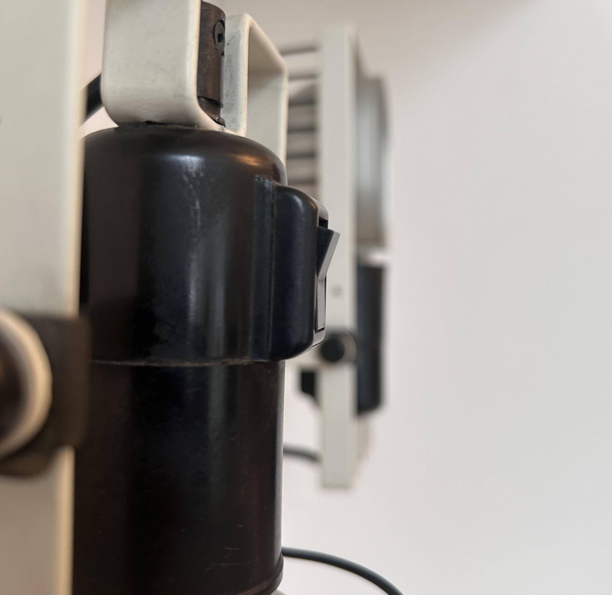 Pair of vintage Sintesi adjustable wall lights, by Gismonti for Artemide, Italy 1975