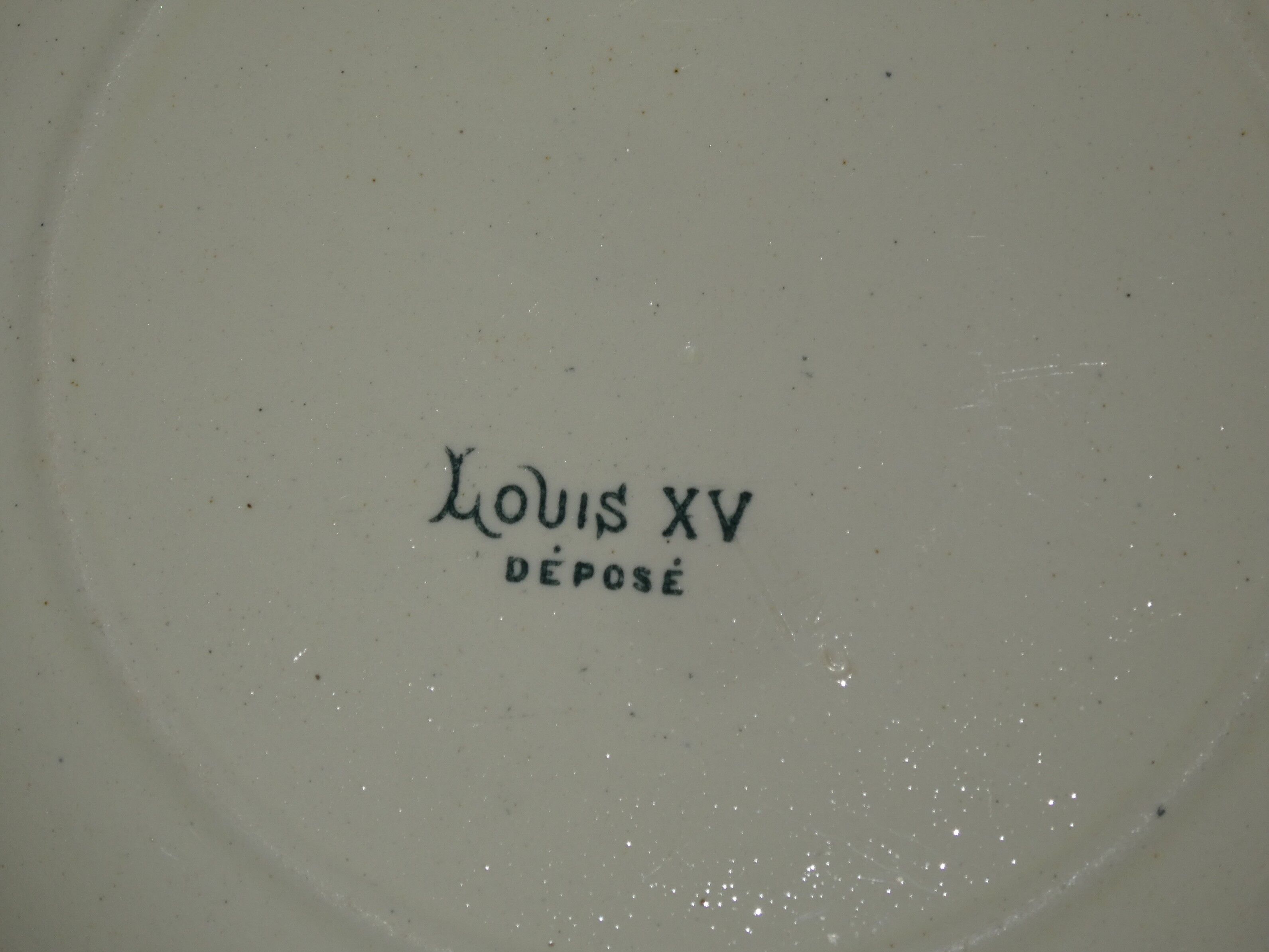Lot of 12 salins plates