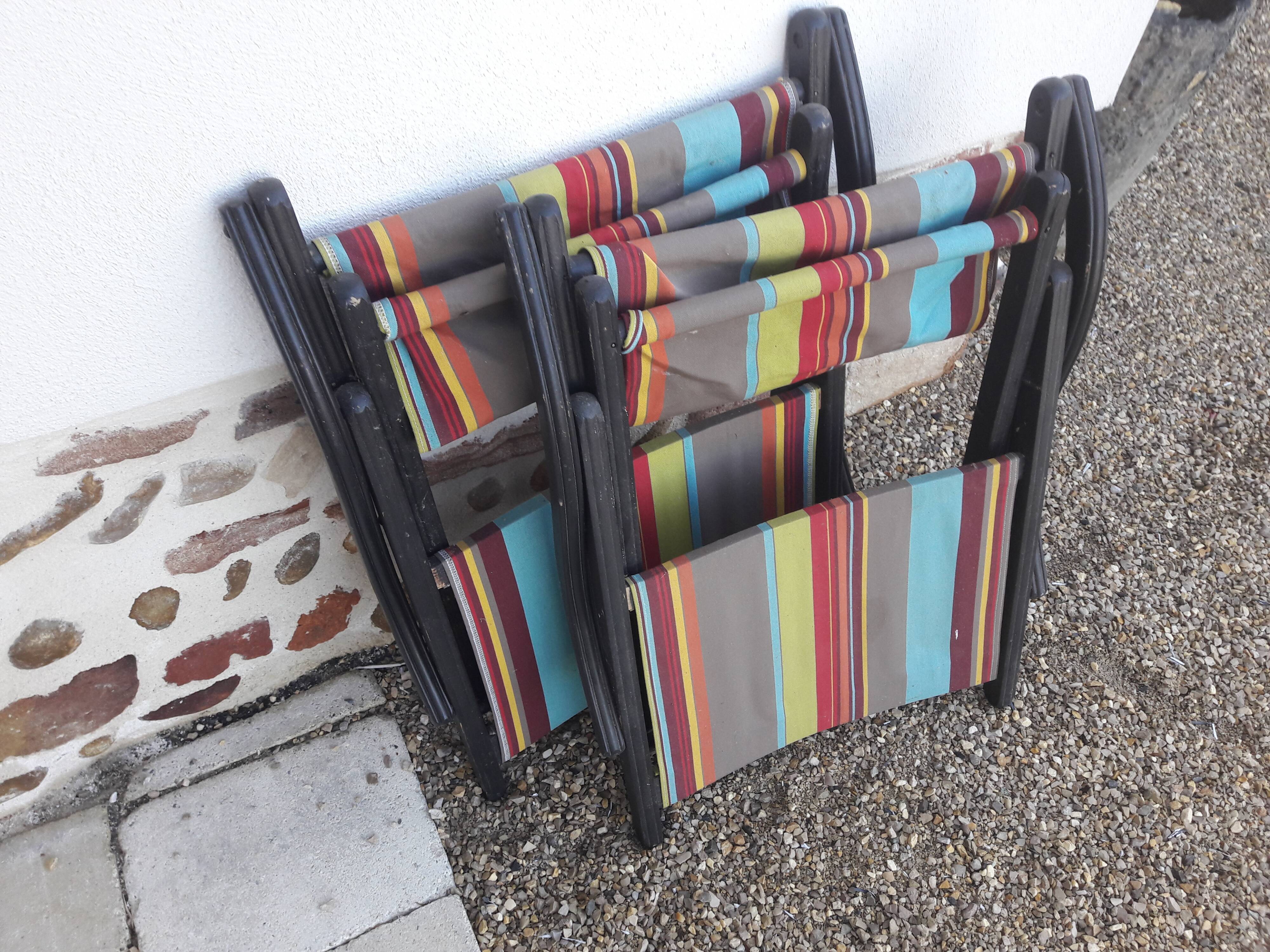 Duo of wood and canvas folding armchairs