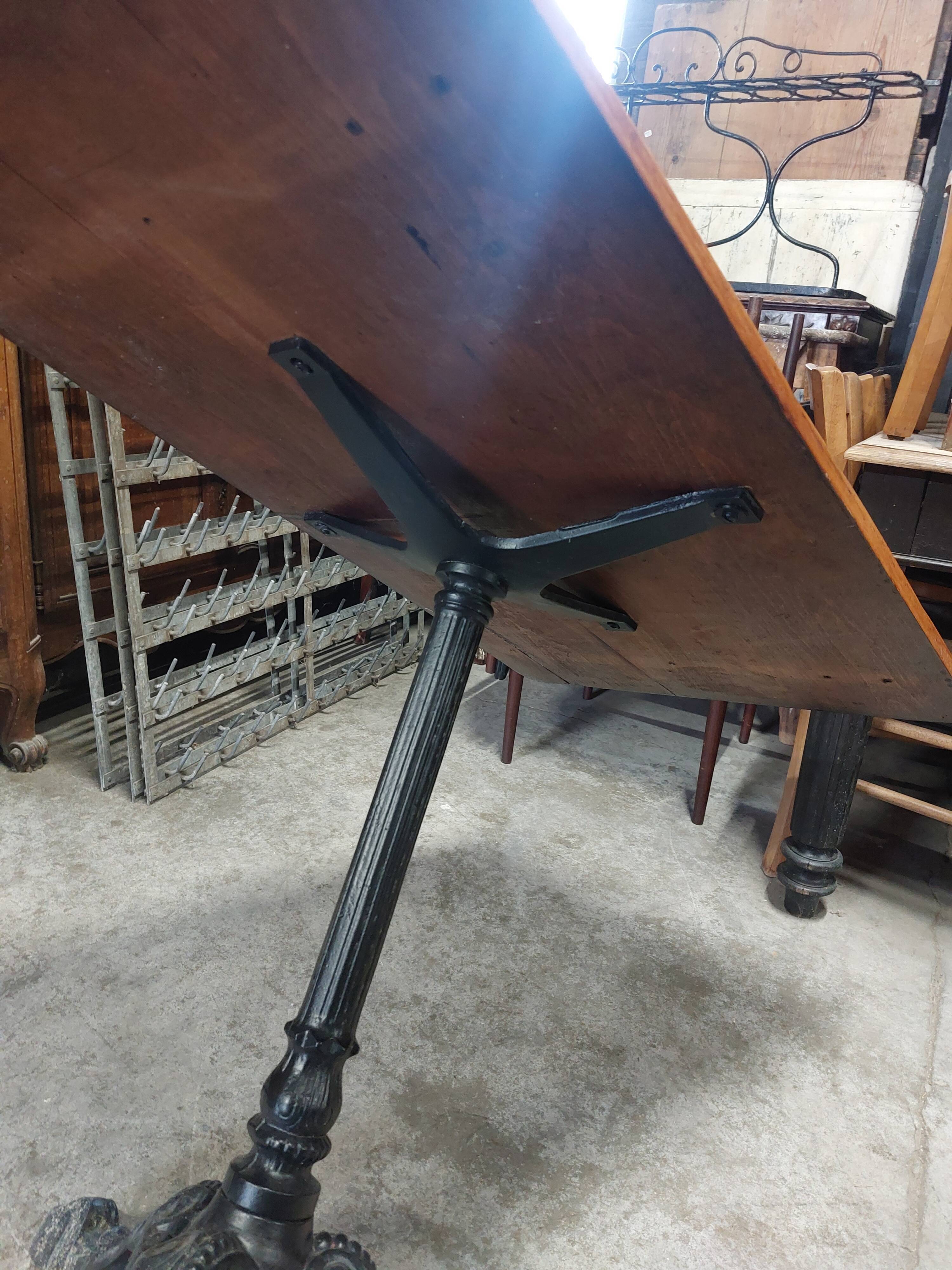 Cast iron bistro table 1m