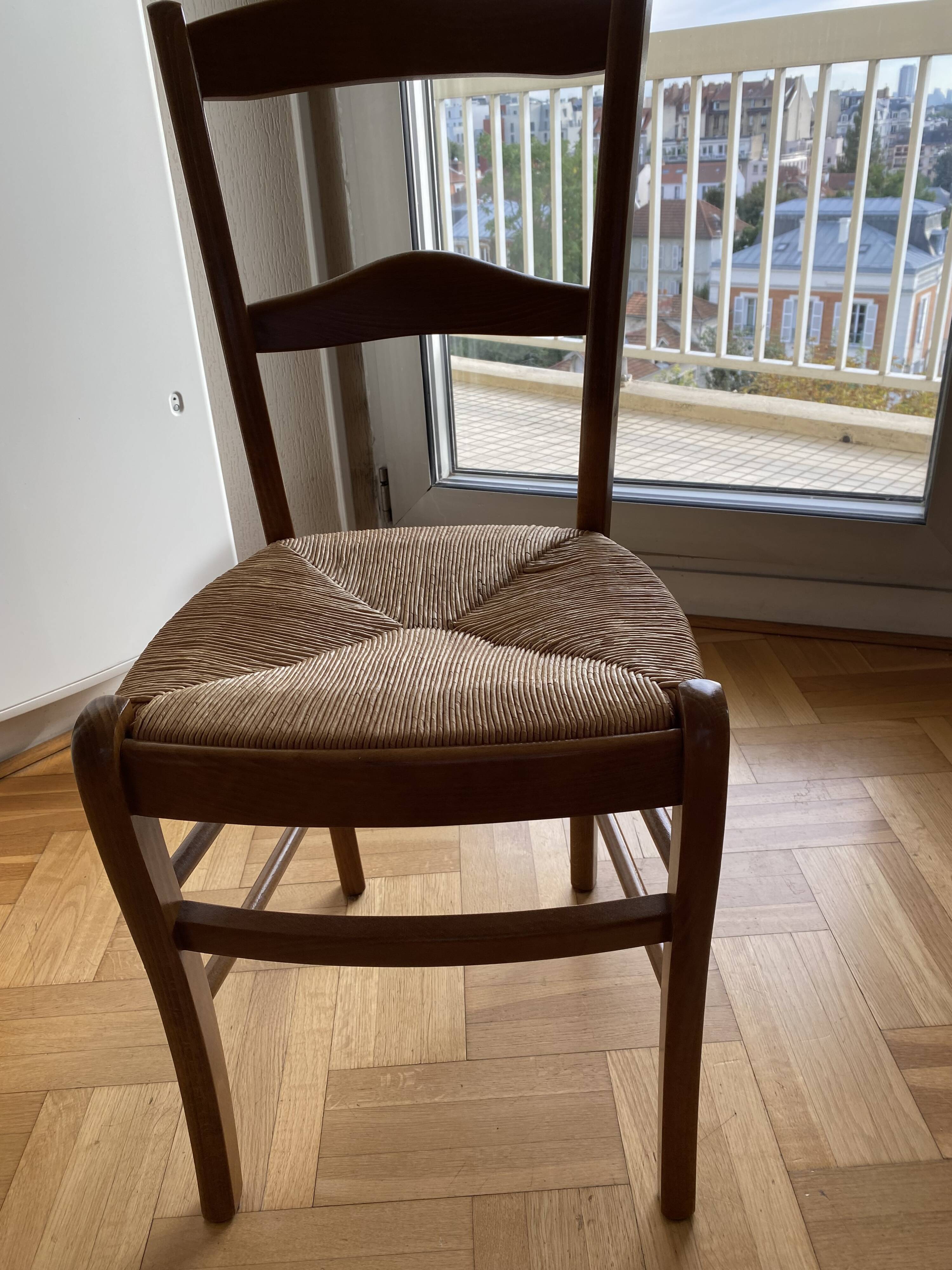 Lot 1 table and 7 chairs