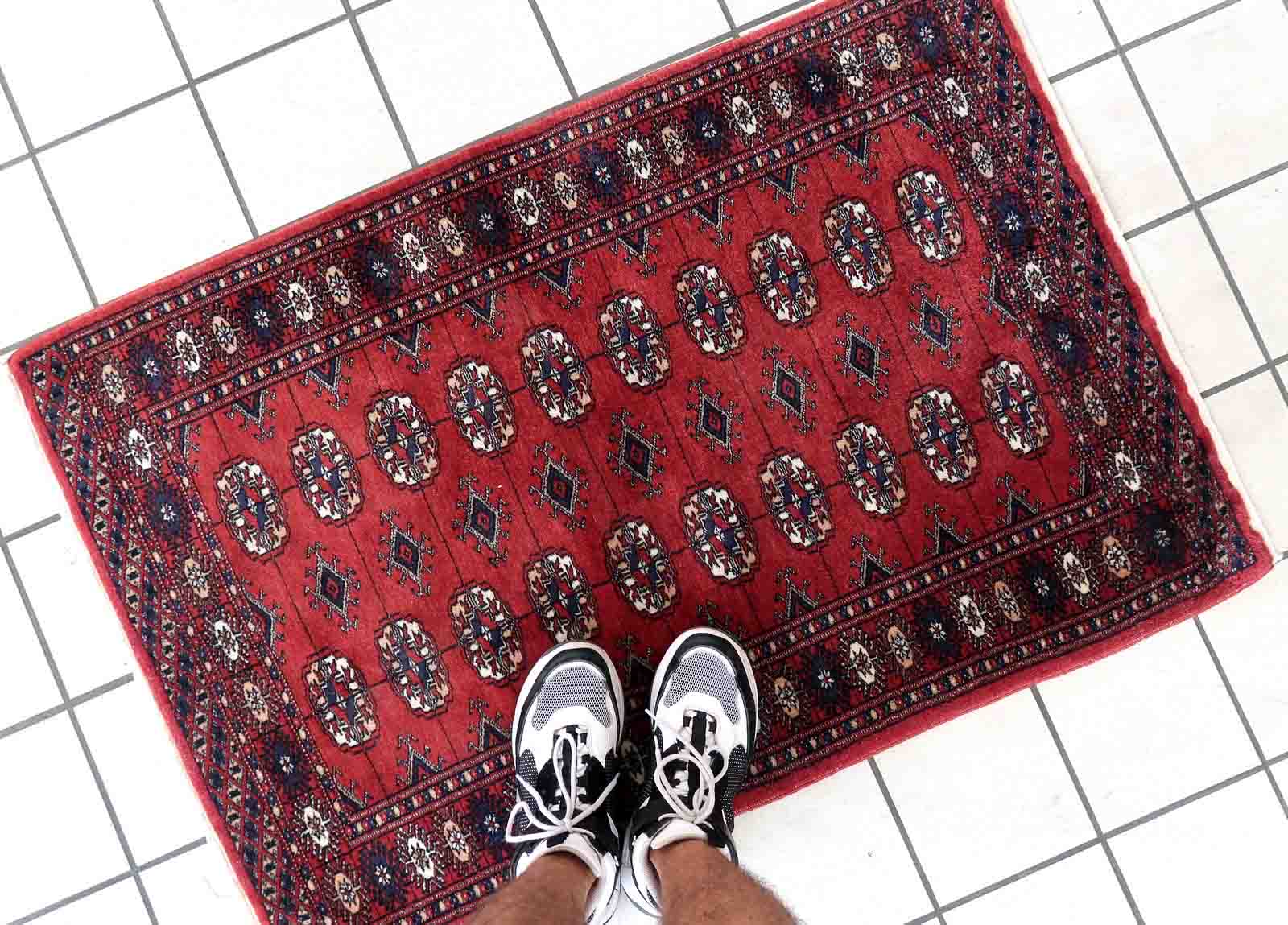 Handmade vintage rug Uzbek Bukhara 81cm x 119cm 1970s