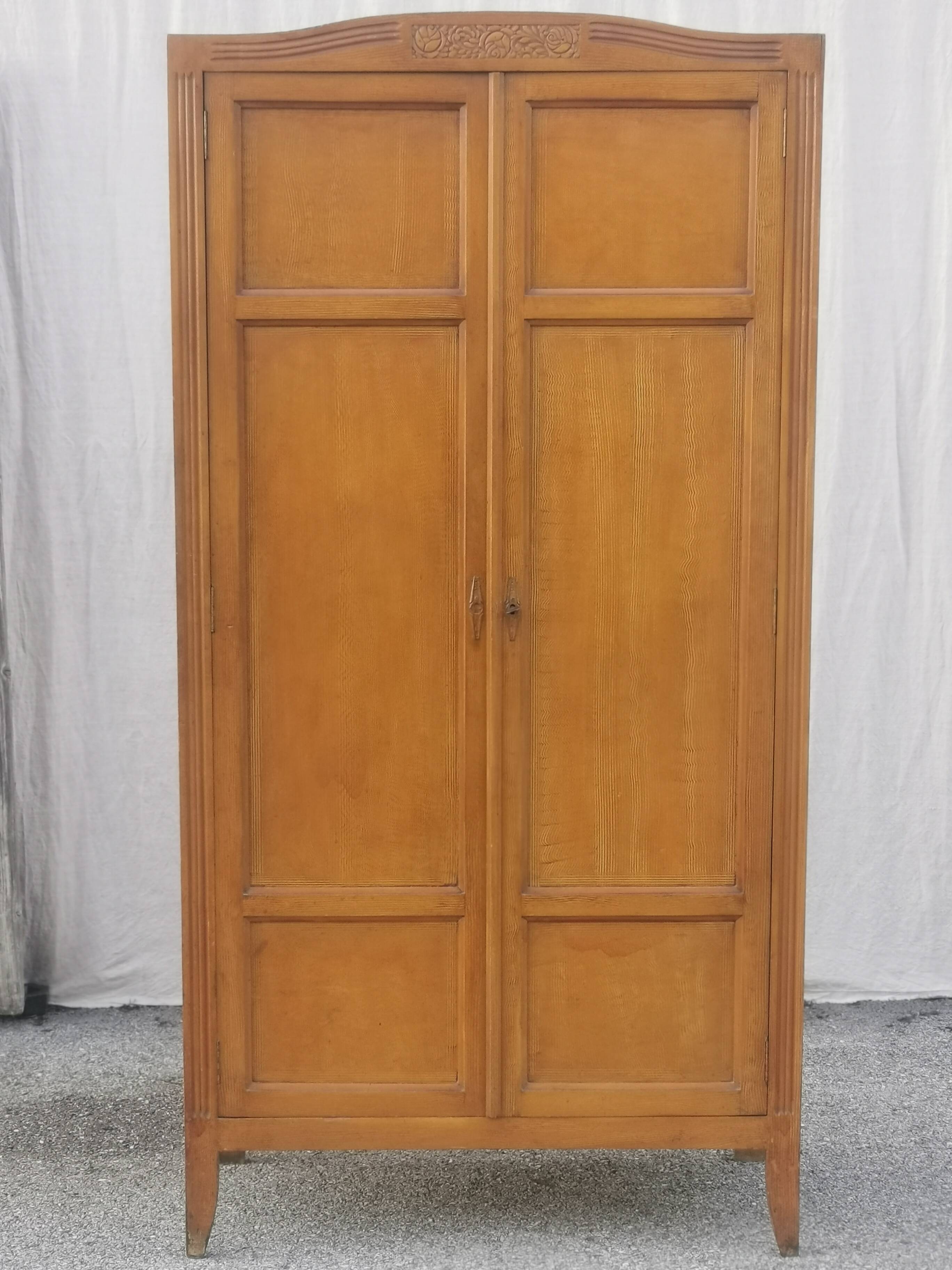 Parisian wardrobe with 2 doors