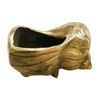 Bronze shell