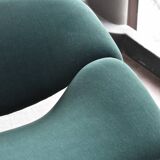 Artifort Groovy Armchair