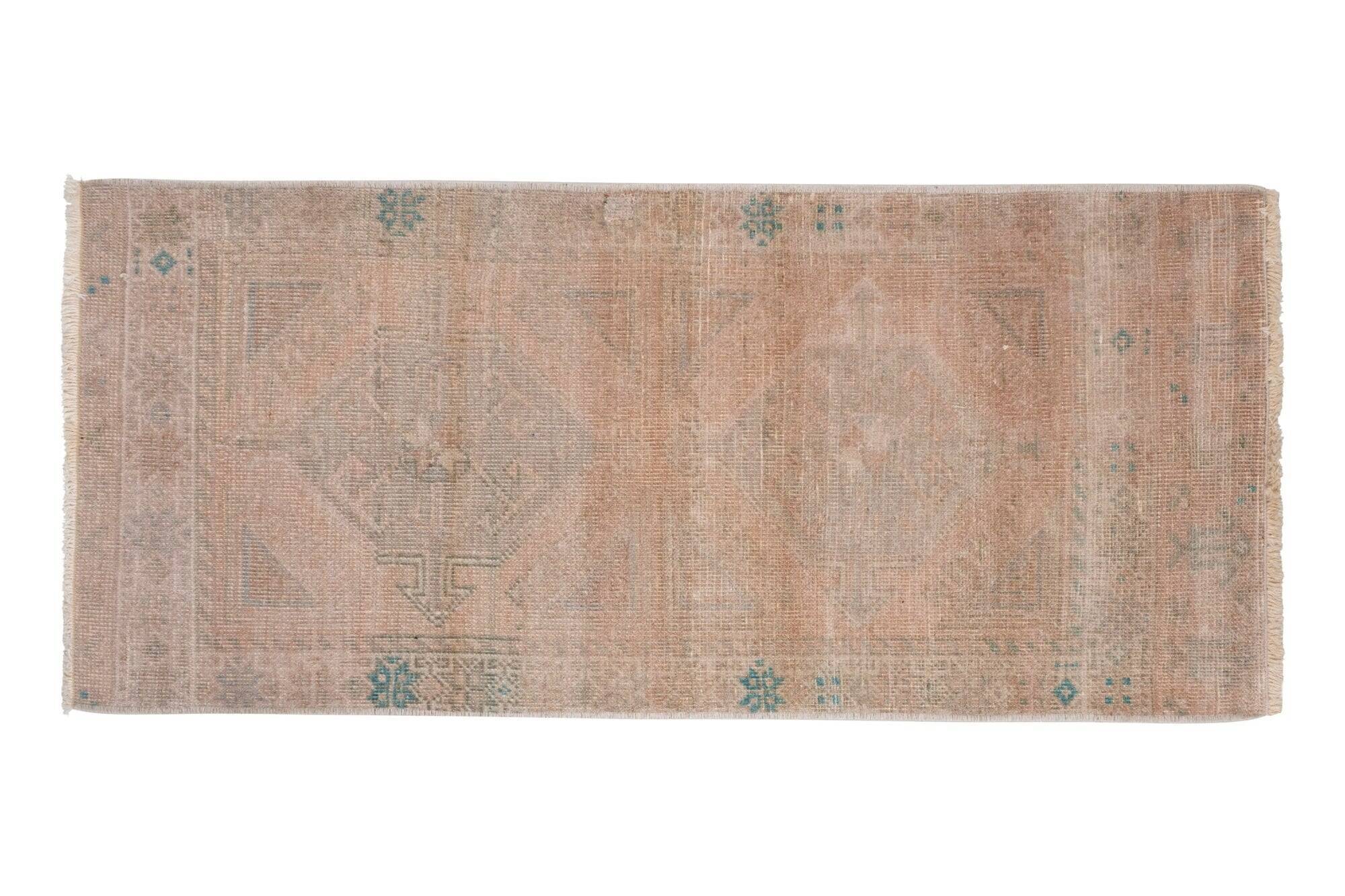 Vintage handmade Turkish rug 57x122 cm