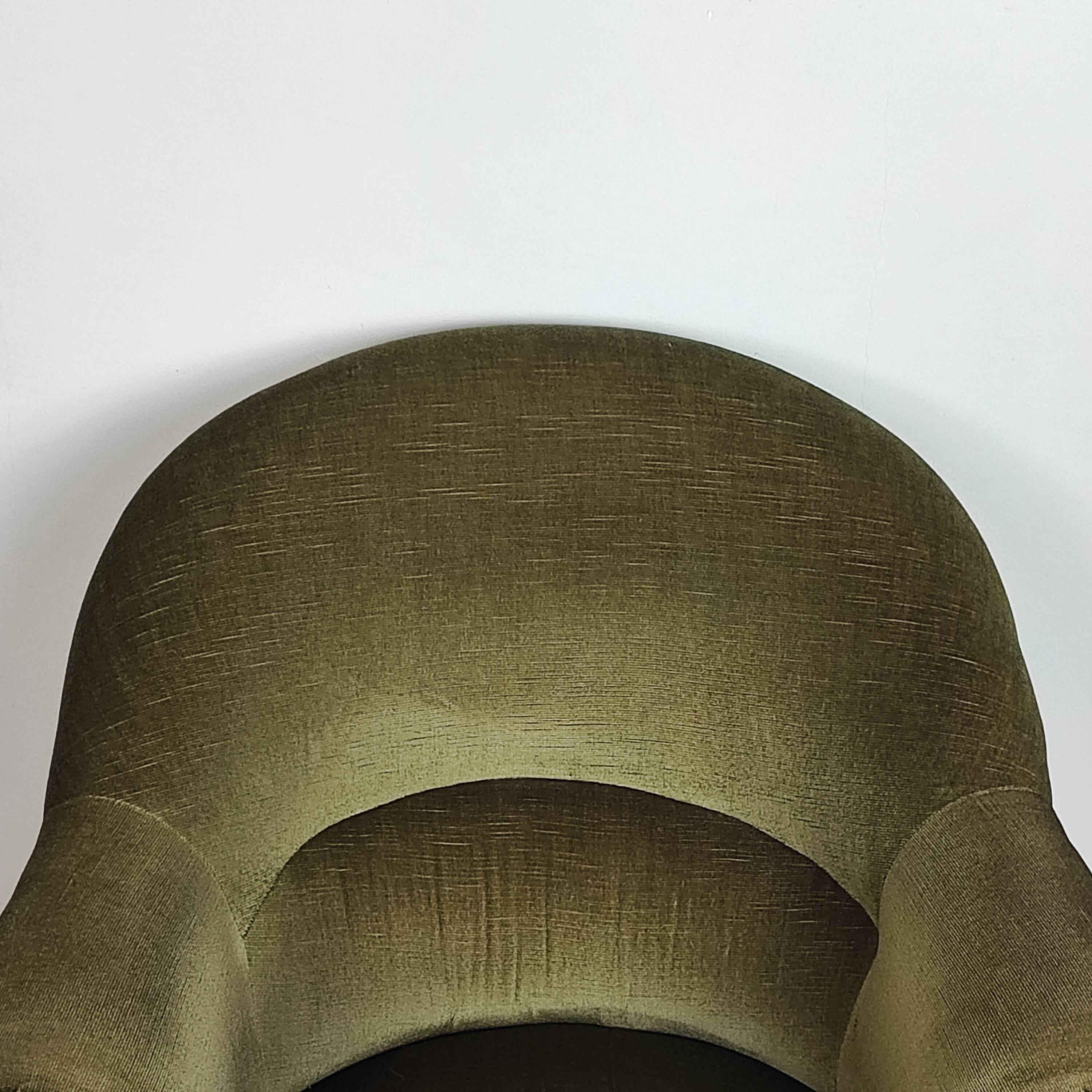 Pair of velvet toad armchairs