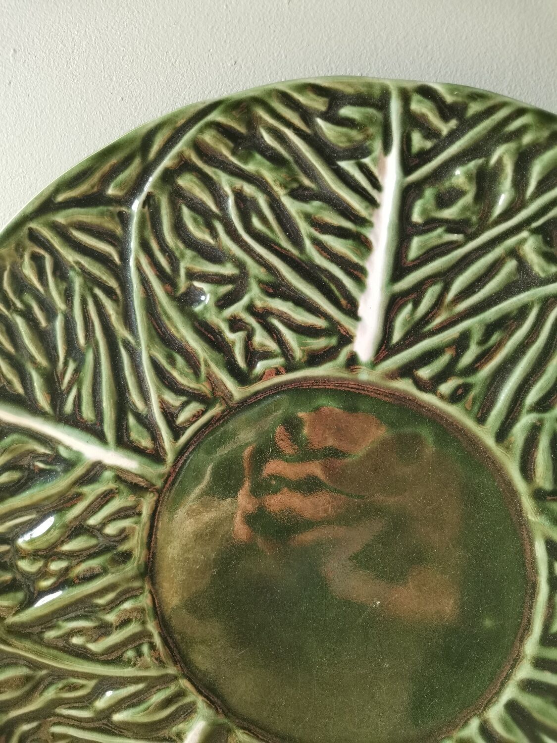 Large ceramic dish green slurry vintage cabbage leaf