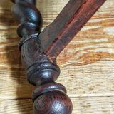Tabouret ancien en bois massif tourné et sculpté