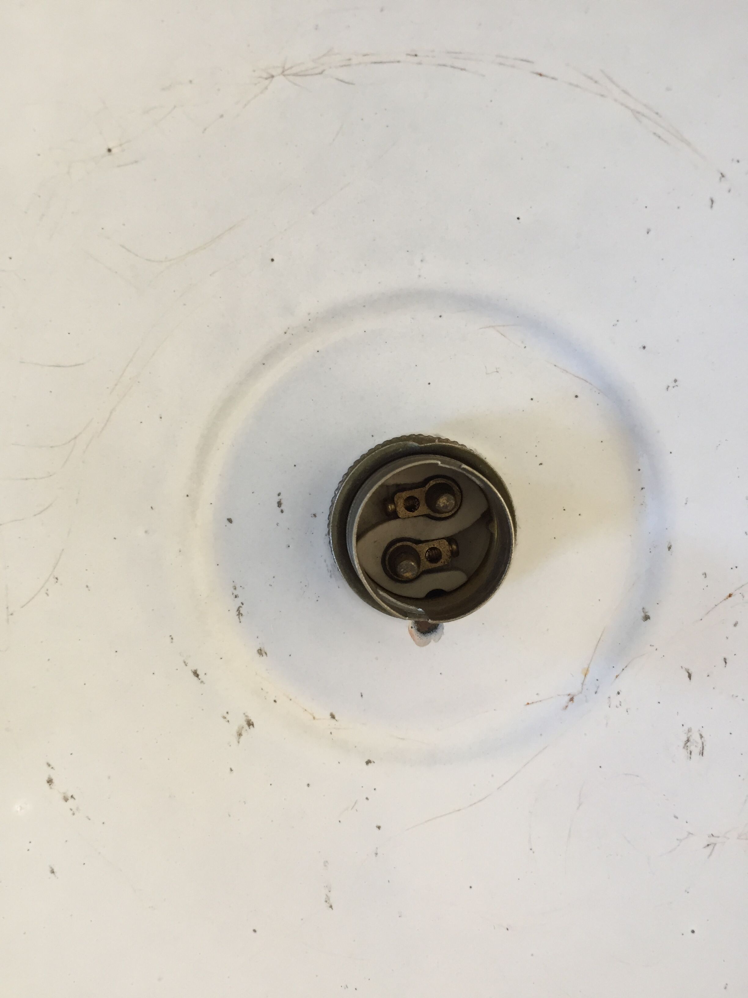 Vintage enamelled sheet metal suspension and its porcelain rosette
