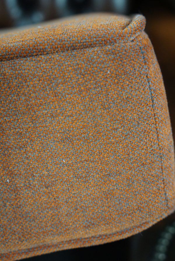 Chesterfield armchair with armrests
