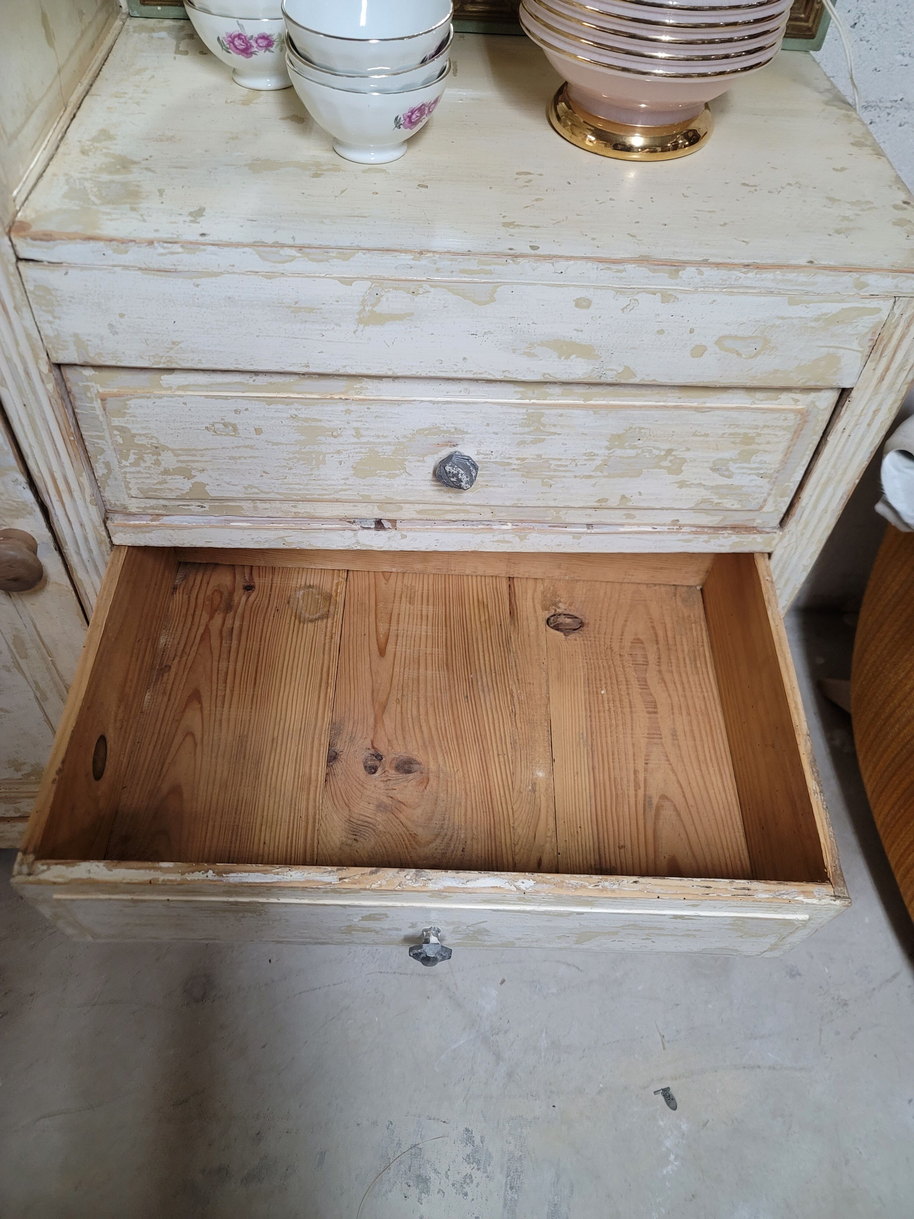 Asymmetrical vintage buffet