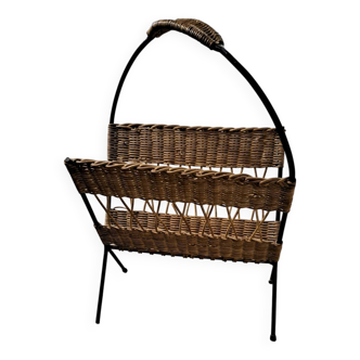 Wicker magazine rack