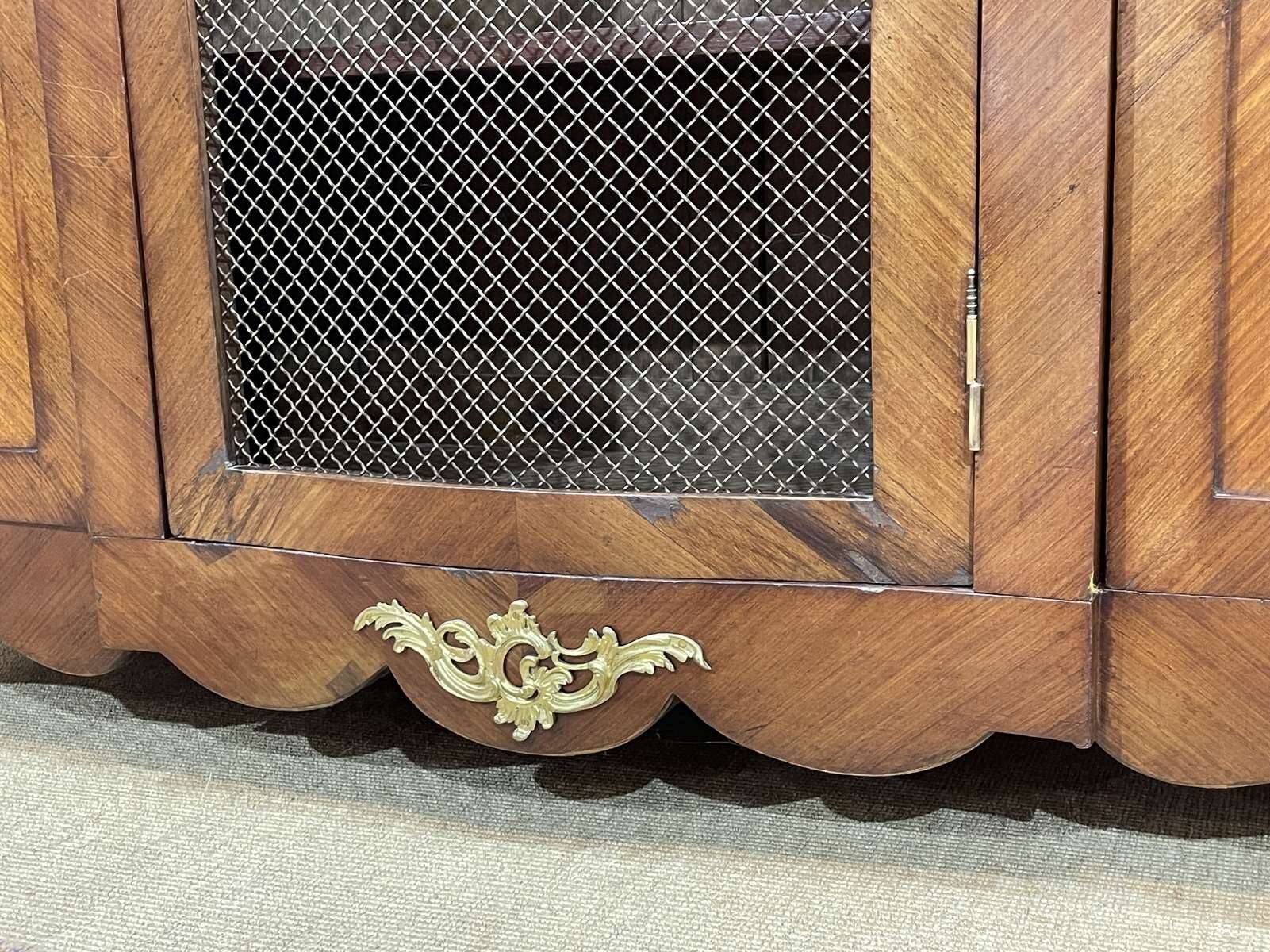 Late 19th century Regency style bookcase in rosewood and oak, removable