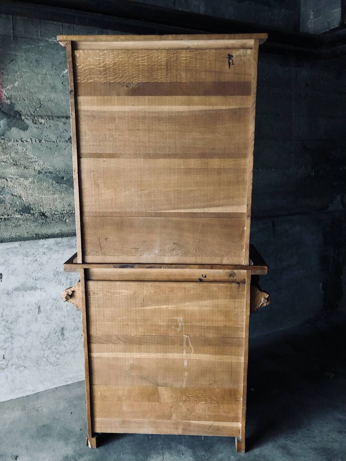 Bistro dresser cabinet