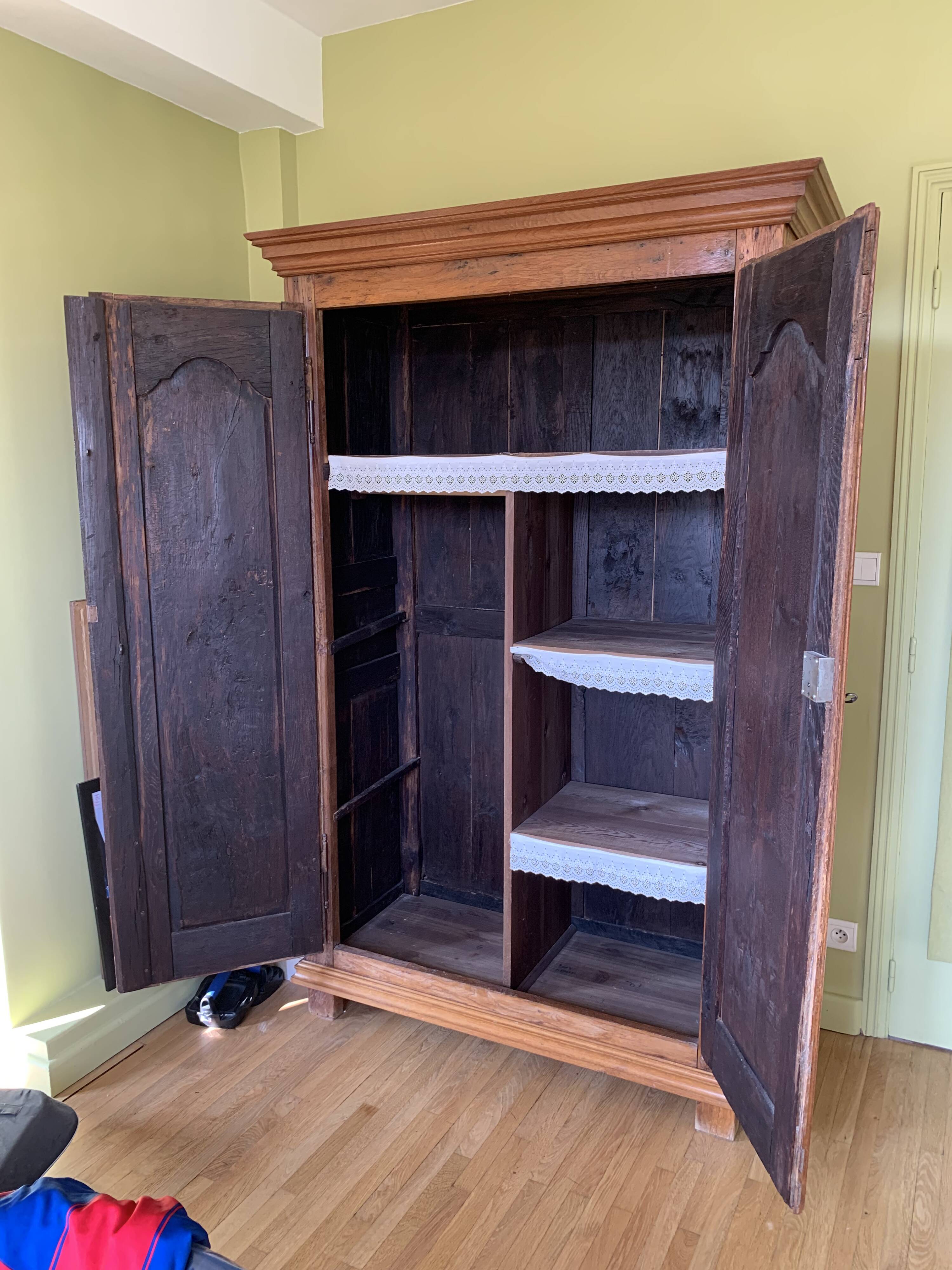 Antique oak wardrobe from the Louis XIV period
