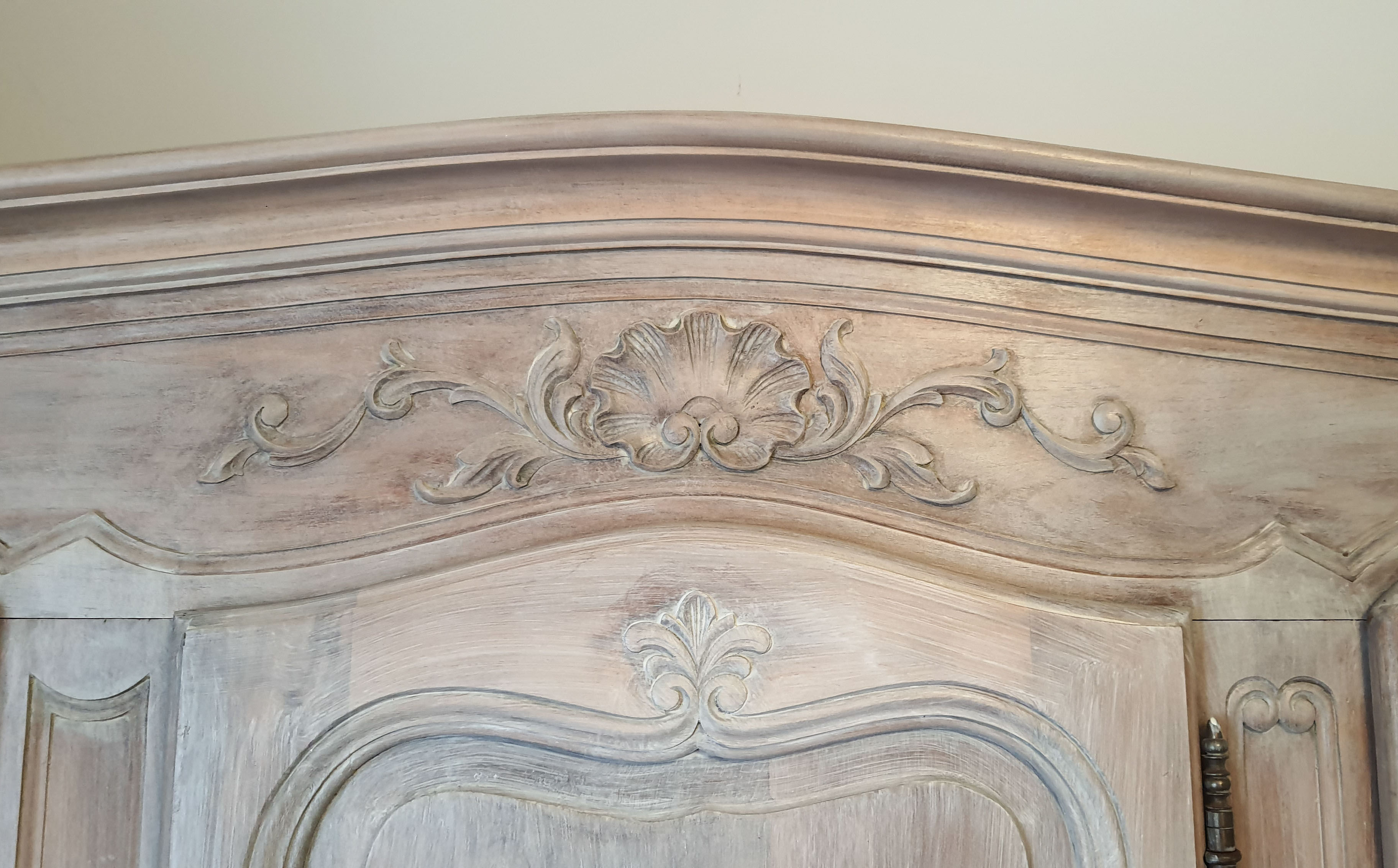 Louis XV wardrobe 3 doors wardrobe ceruse