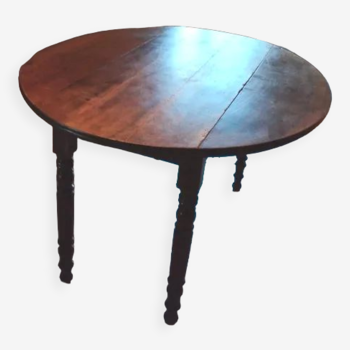 Oval oak table