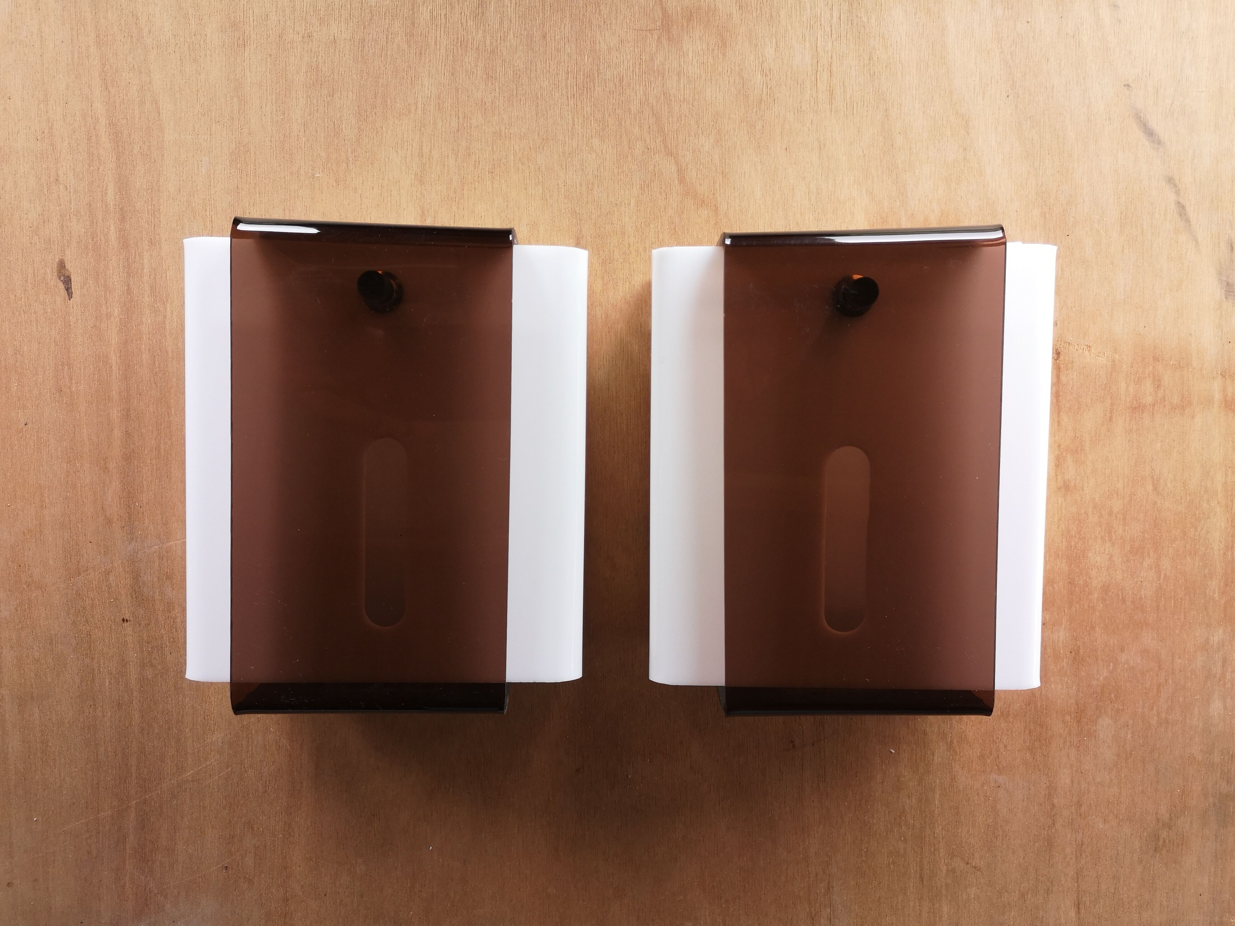 Lot of two Plexiglas 1970s wall light