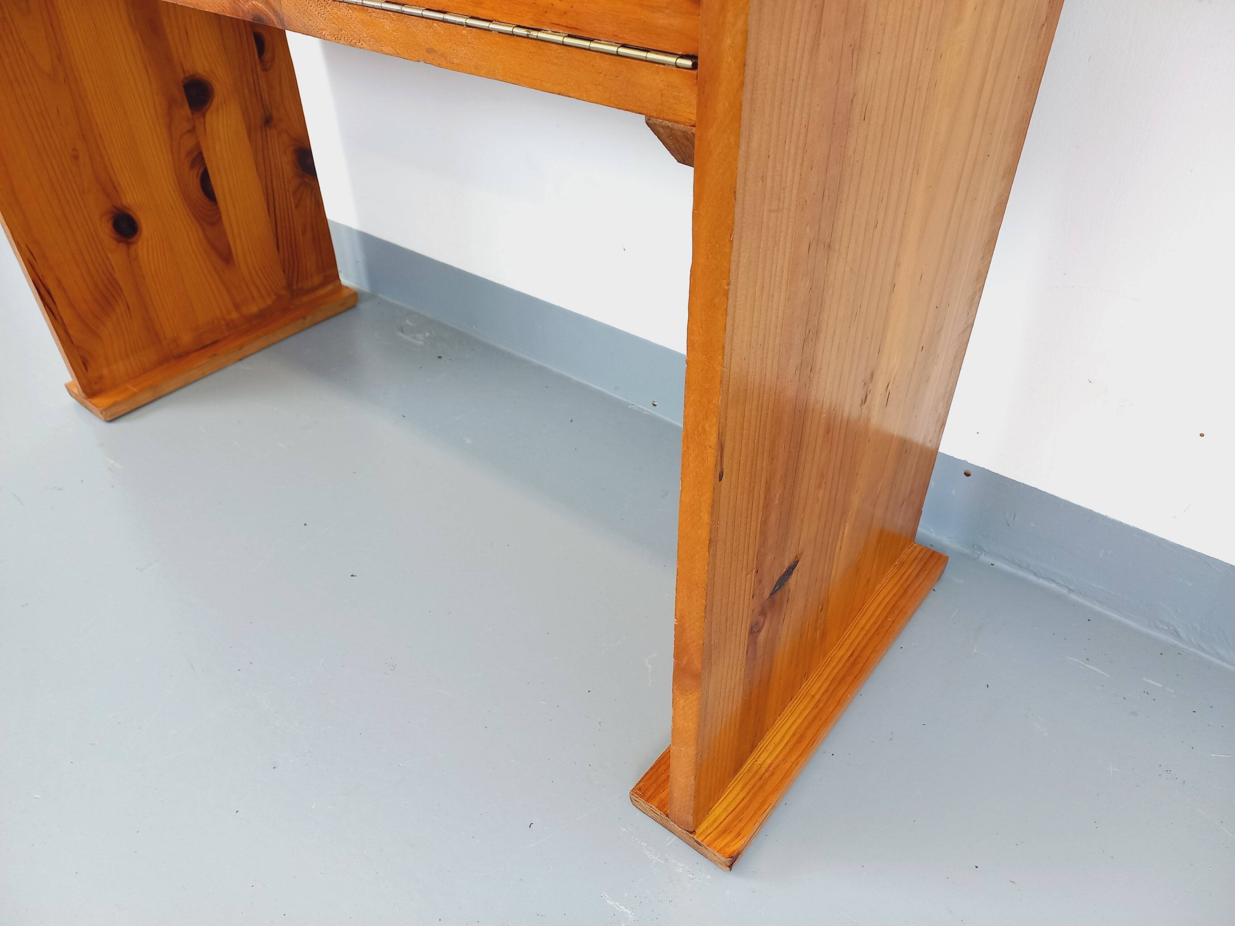 Vintage pine desk with sled legs from the 70s and 80s